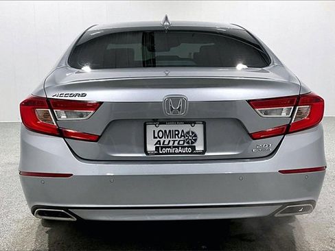 Used 2019 Honda Accord Touring image 6