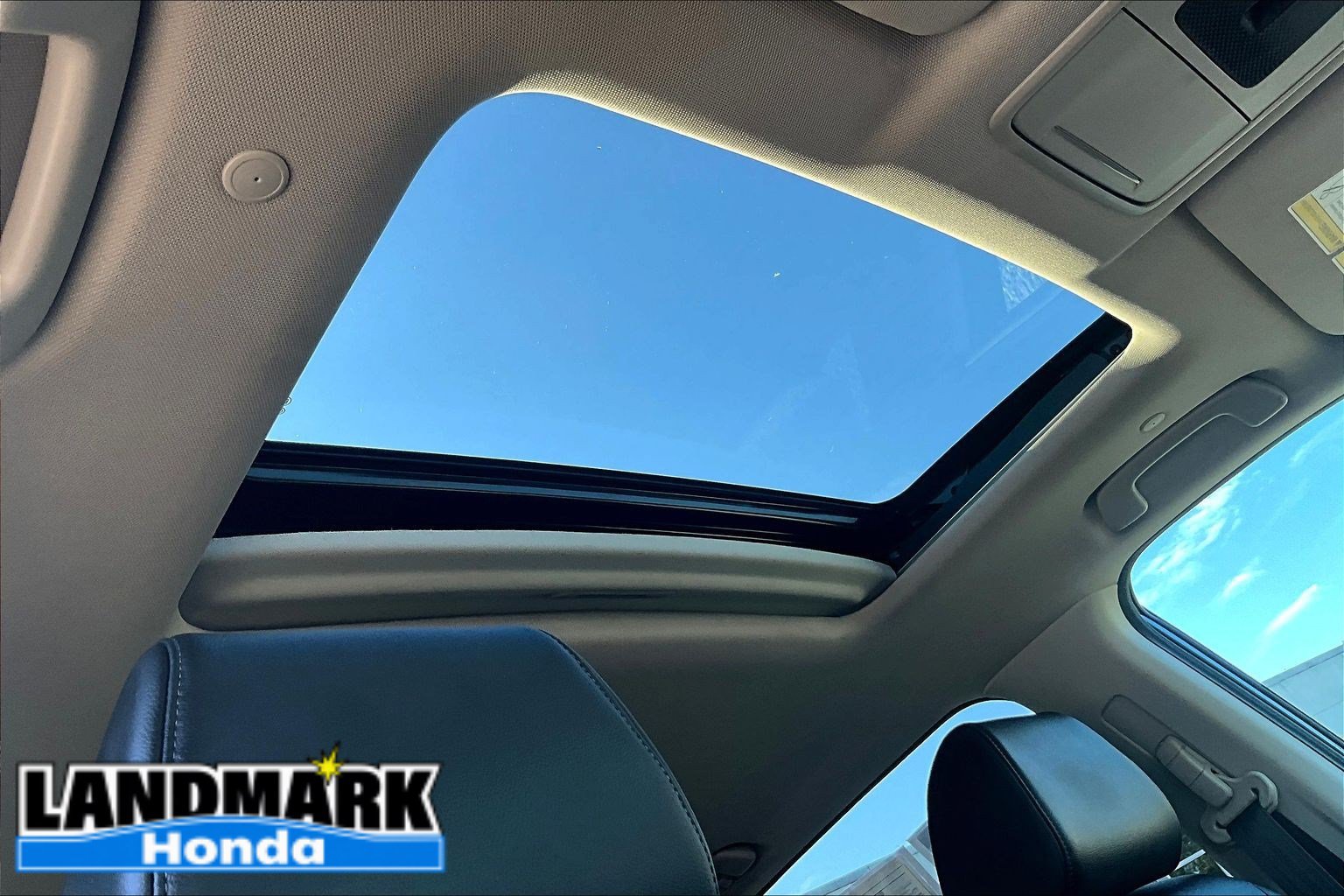 Used 2024 Honda CR-V EX-L image 17