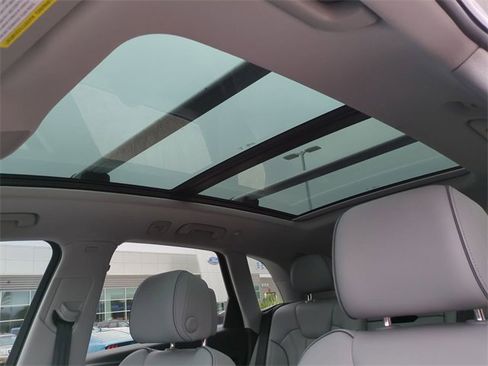 Used 2024 Audi Q5 2.0T Premium w/ Convenience Package image 20