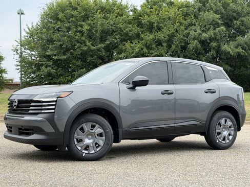 Used 2026 Nissan Kicks S FWD image 1