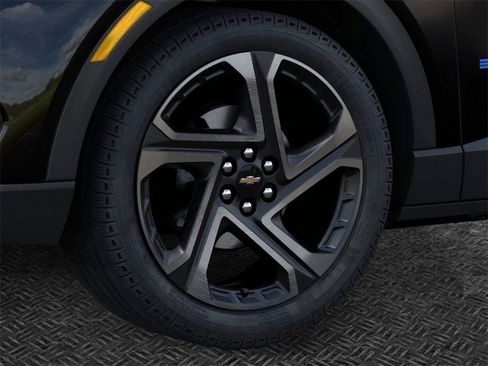 New 2026 Chevrolet Equinox EV LT w/ Convenience Package II image 9