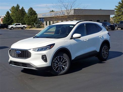 New 2026 Ford Escape SE w/ Class II Trailer Tow Package image 33