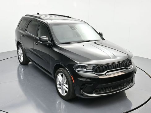 Used 2024 Dodge Durango GT image 34