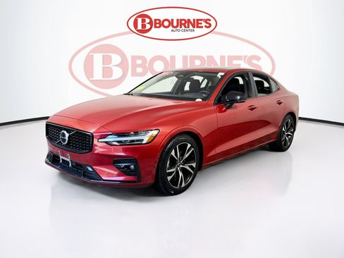 Used 2024 Volvo S60 B5 Core AWD/4WD image 6