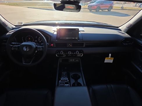 New 2025 Honda Pilot TrailSport image 20