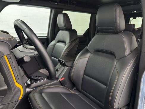 Used 2024 Ford Bronco Badlands image 13