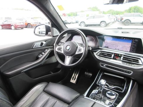 Used 2019 BMW X7 xDrive50i w/ Dynamic Handling Package AWD/4WD image 29