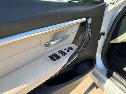Used 2016 BMW 340i xDrive Sedan image 11