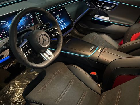New 2026 Mercedes-Benz E 53 AMG e 4MATIC Sedan image 4