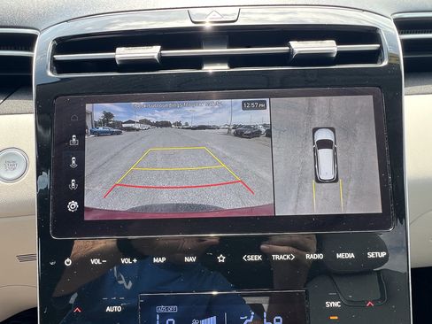 Used 2022 Hyundai Tucson Limited AWD/4WD image 15