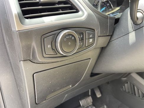 Used 2023 Ford Edge SEL w/ Convenience Package image 16