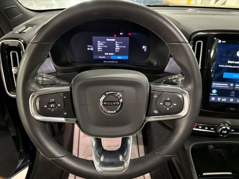 Certified 2023 Volvo XC40 Recharge Ultimate w/ Protection Package Premier AWD/4WD image 11