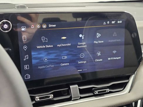 New 2026 Chevrolet Equinox LT w/ Convenience Package II AWD/4WD image 16