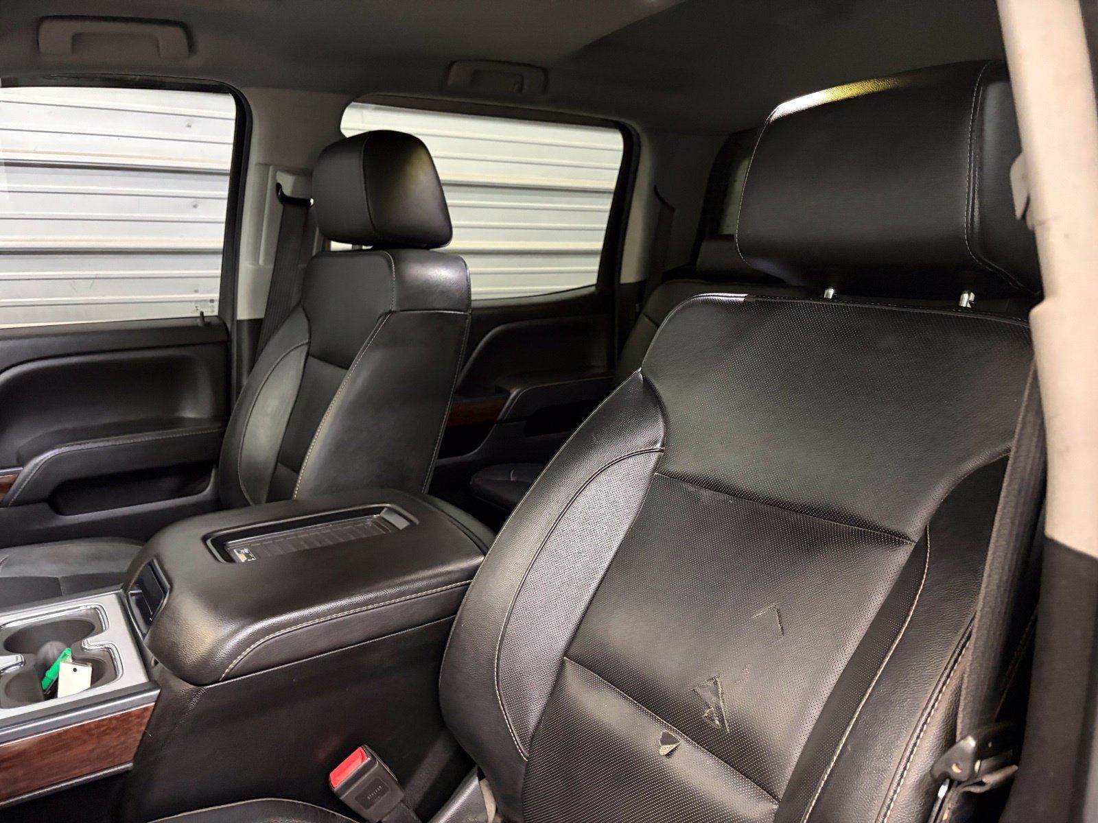 Used 2019 GMC Sierra 2500 SLT w/ Duramax Plus Package AWD/4WD image 11