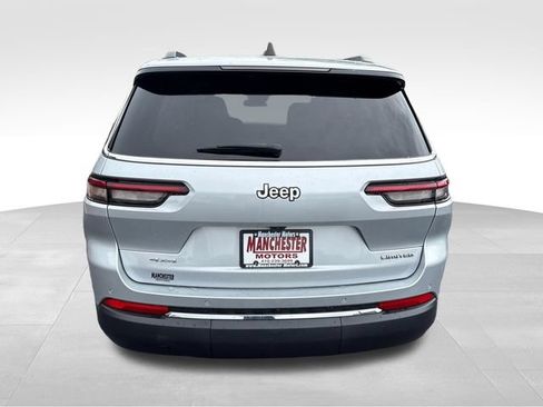 Used 2023 Jeep Grand Cherokee L Limited AWD/4WD image 5