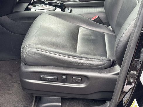 Used 2022 Honda Pilot Touring image 24