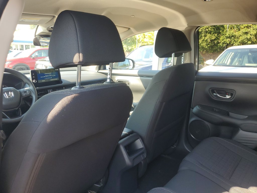 New 2027 Honda HR-V LX image 11