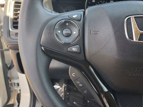 Used 2019 Honda HR-V EX image 23