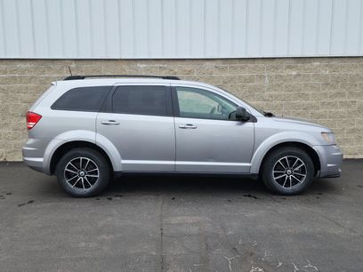 Used 2018 Dodge Journey SE w/ Connectivity Group