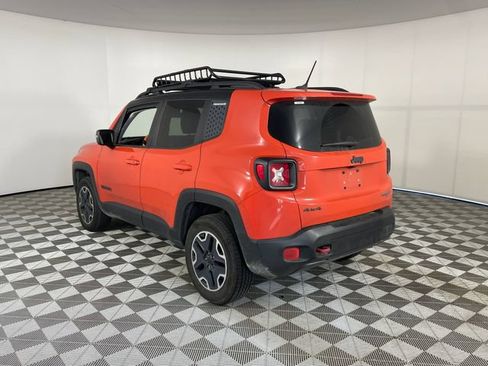 Used 2017 Jeep Renegade Trailhawk AWD/4WD image 19