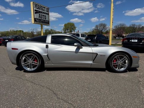 Used 2007 Chevrolet Corvette Z06 w/ Preferred Equipment Group RWD image 3