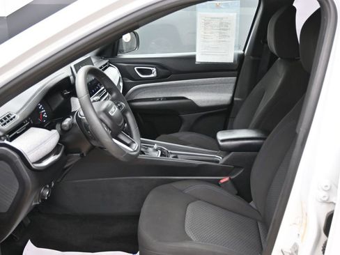 Used 2023 Jeep Compass Sport AWD/4WD image 16