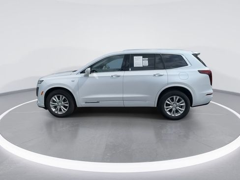 Used 2024 Cadillac XT6 Luxury w/ LPO, Floor Liner Package AWD/4WD image 5