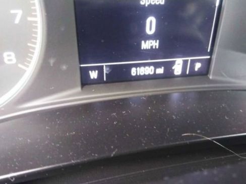 Used 2023 Chevrolet Malibu LT image 2