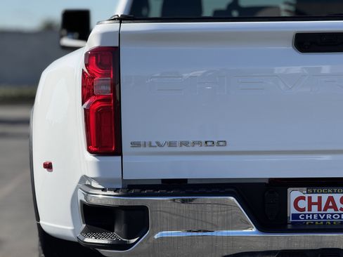 Certified 2023 Chevrolet Silverado 3500 W/T w/ WT Convenience Package image 7