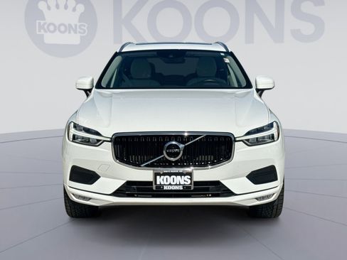 Used 2021 Volvo XC60 T5 Momentum w/ Premium Package FWD image 11