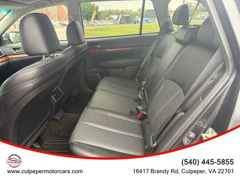 Used 2011 Subaru Outback 3.6R Limited AWD/4WD image 10
