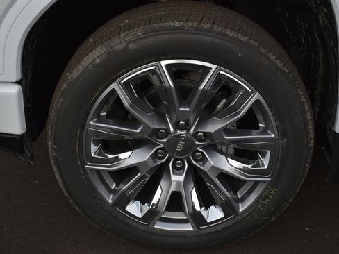 New 2026 GMC Sierra 1500 Denali image 9