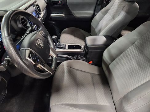 Used 2022 Toyota Tacoma SR5 image 29