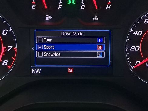 Used 2022 Chevrolet Camaro LT w/ RS Package image 13