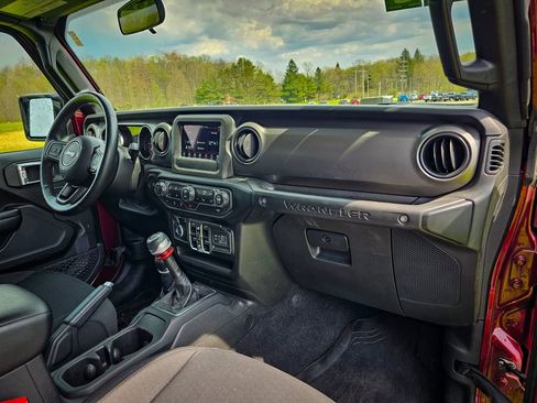 Certified 2021 Jeep Wrangler Unlimited Sport AWD/4WD image 37