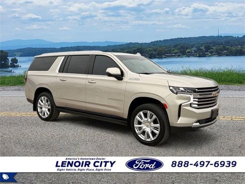 Used 2023 Chevrolet Suburban High Country image 1