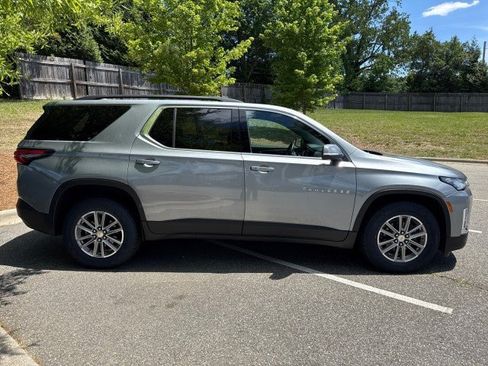 Used 2023 Chevrolet Traverse LT w/ LPO, Floor Liner Package AWD/4WD image 7