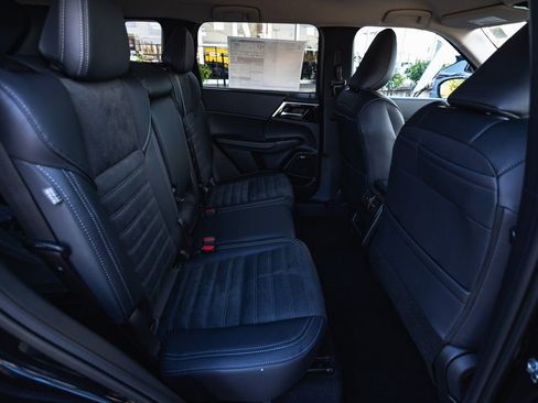 New 2026 Mitsubishi Outlander SE AWD/4WD image 34