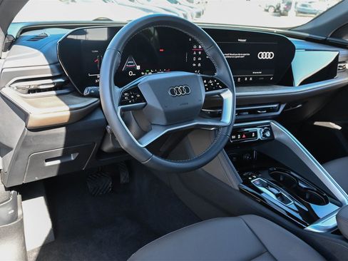 Certified 2025 Audi Q5 Premium w/ Convenience Package AWD/4WD image 15