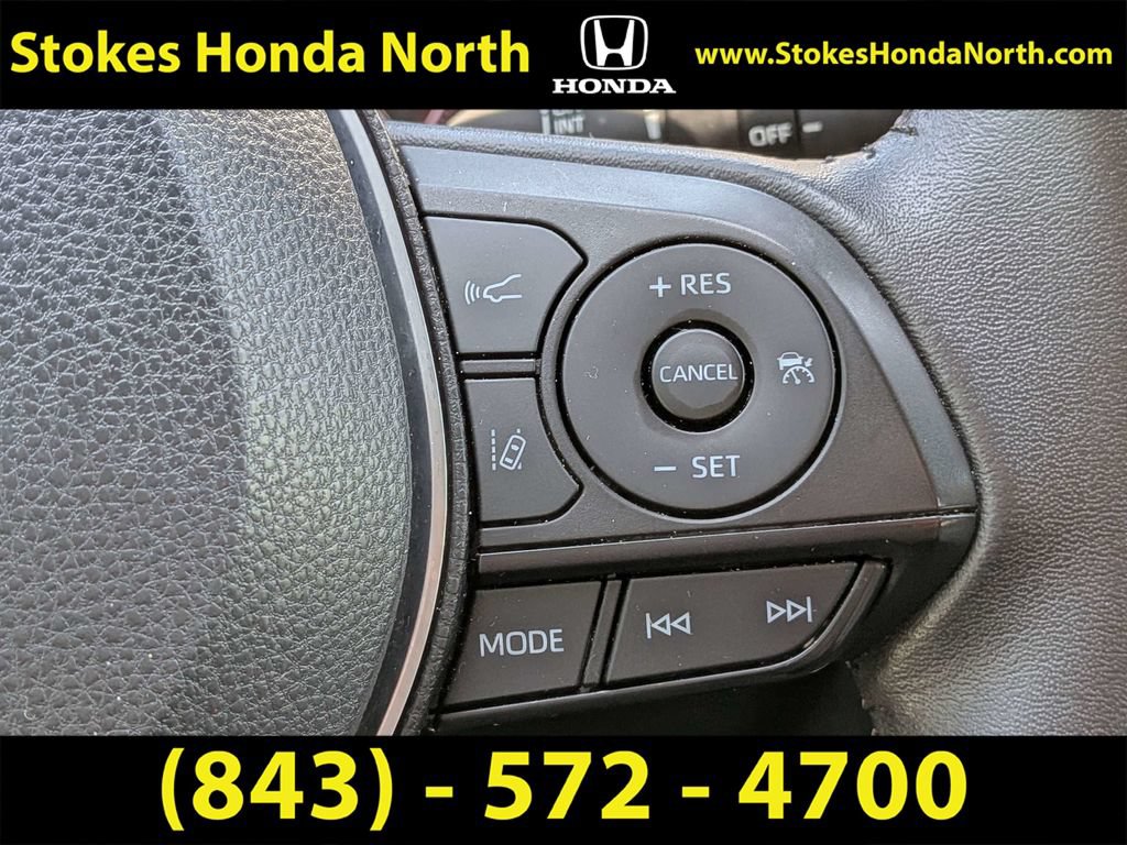 Used 2024 Toyota RAV4 XLE Premium FWD image 30