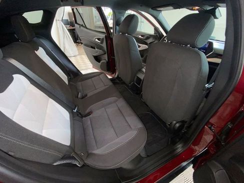 Used 2024 Chevrolet Trax RS w/ Driver Confidence Package FWD image 32