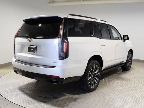 Used 2024 Cadillac Escalade Sport Platinum image 9