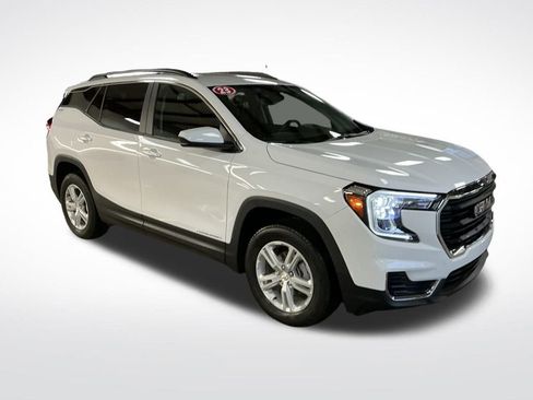 Certified 2023 GMC Terrain SLE w/ Driver Convenience Package image 8