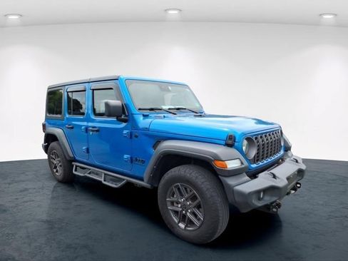 Used 2024 Jeep Wrangler Unlimited Sport AWD/4WD image 8