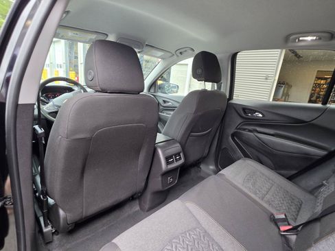 Used 2024 Chevrolet Equinox LT AWD/4WD image 12