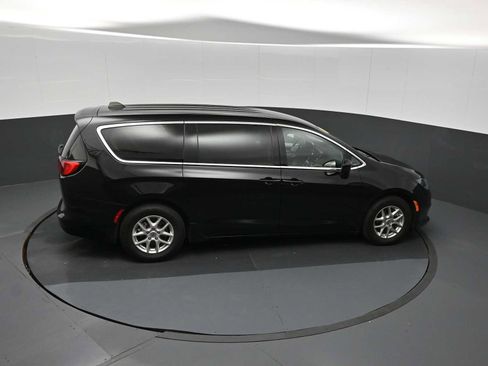 Used 2024 Chrysler Voyager LX FWD image 42