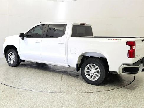 Used 2023 Chevrolet Silverado 1500 LT AWD/4WD image 5