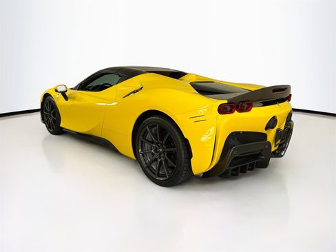 Certified 2022 Ferrari SF90 Spider image 5