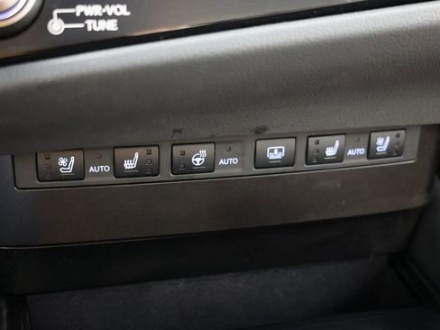 Used 2024 Lexus ES 350 Ultra Luxury w/ Accessory Package (Z2) image 8