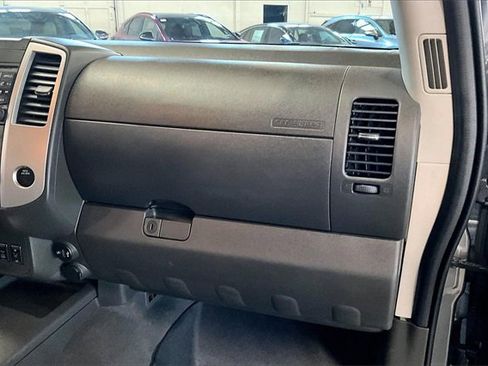Used 2020 Nissan Frontier PRO-4X w/ Pro-4x Utility Package image 27